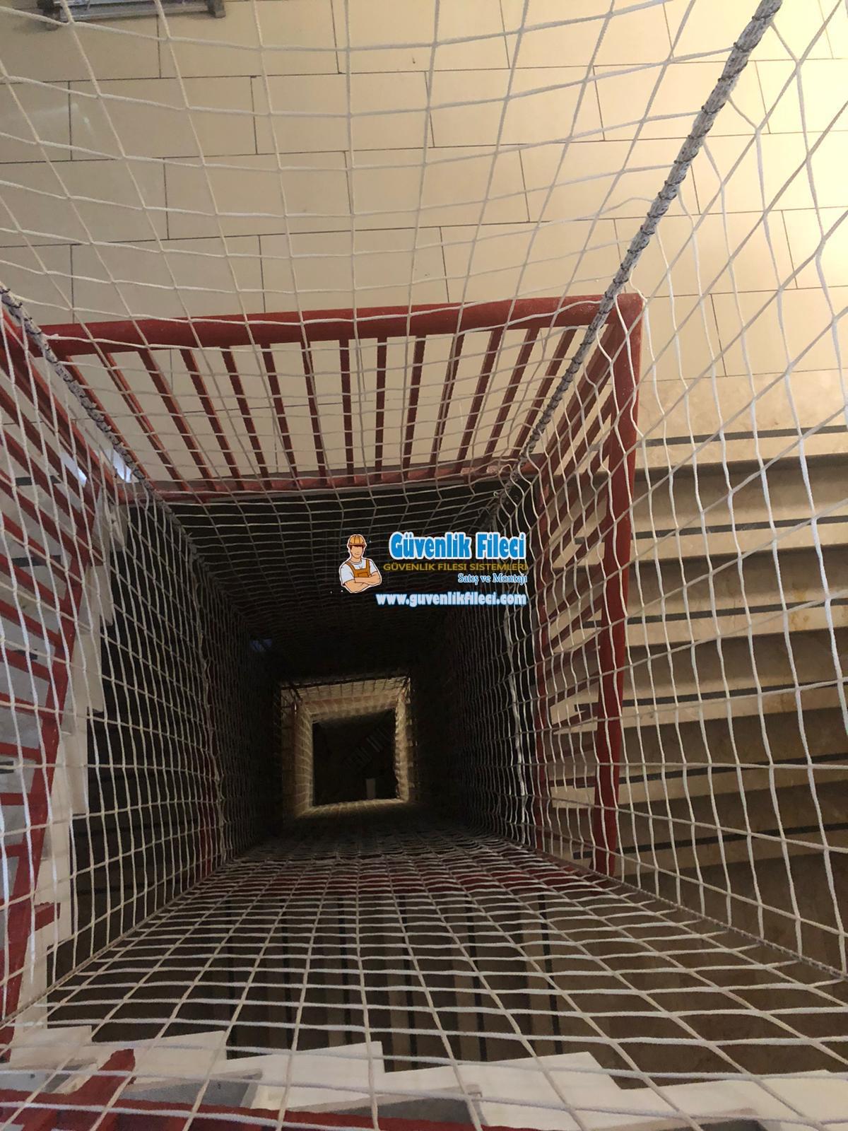 Ankara Çankaya ÇAMLIDERE AHATLAR MAH. Merdiven Güvenlik Filesi Projesi Devam Ediyor.